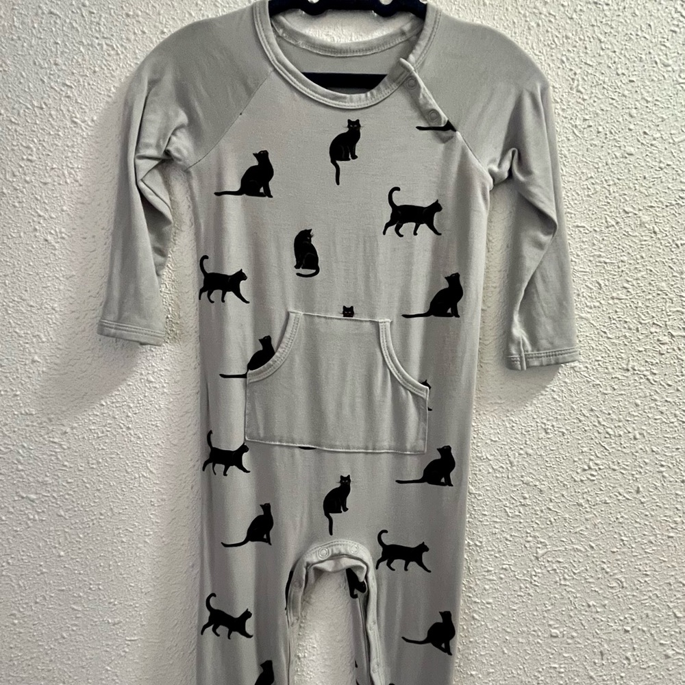 Kyte Baby black cat longall